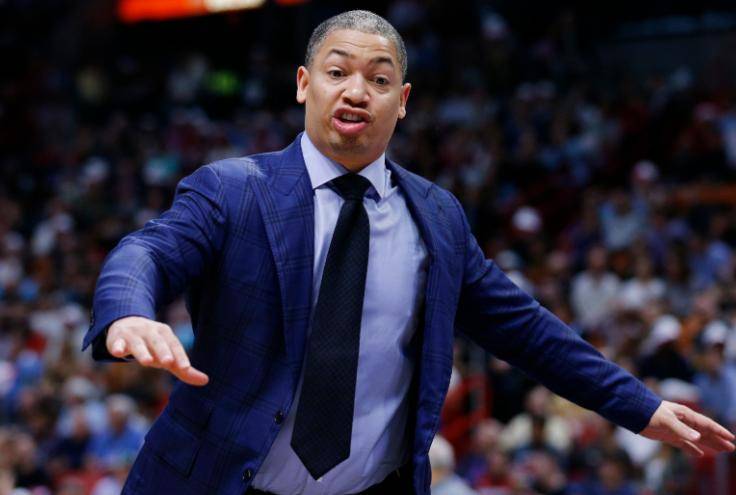 鹈鹕绝杀骑士，高诗岩关键制胜