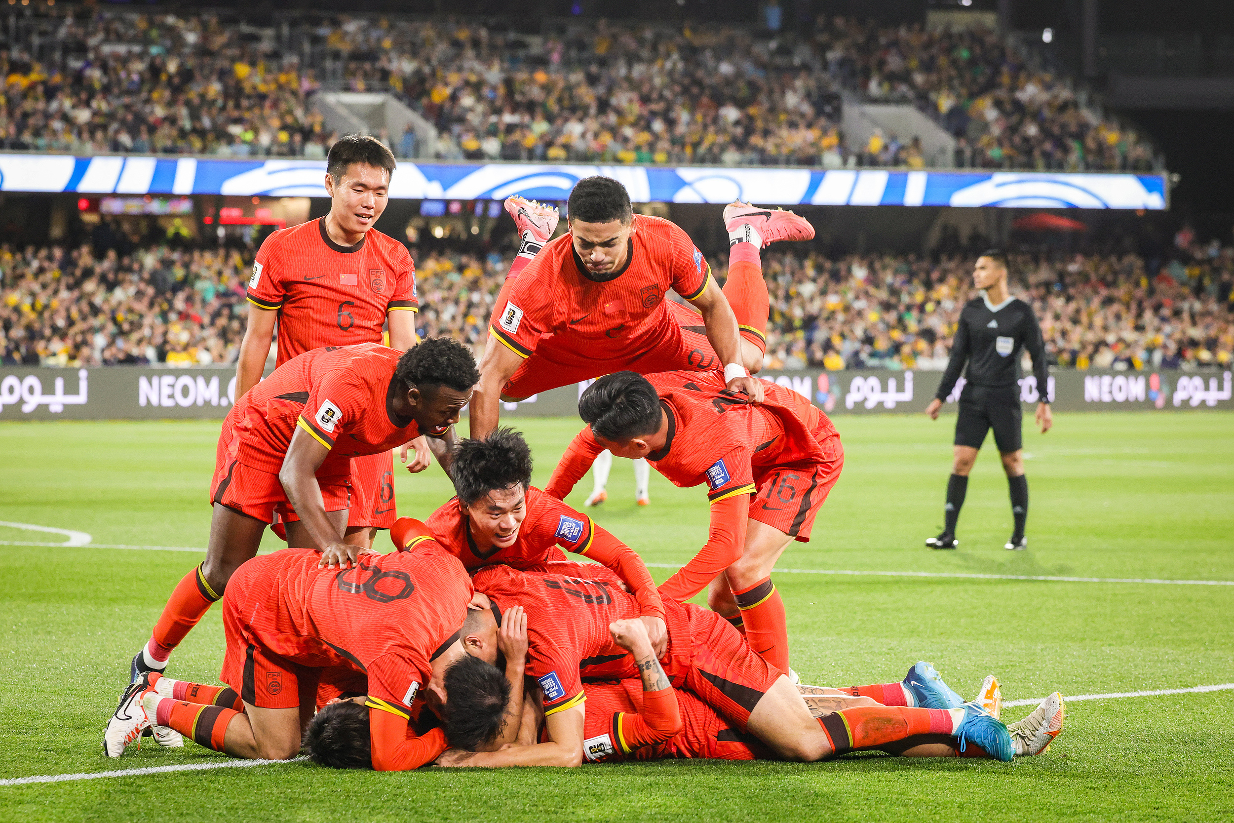 法国队险胜印度队，安赛龙状态火热