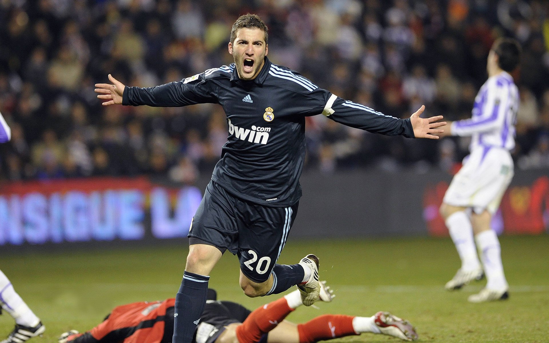 文班亚马的节奏魔法，当法国天才成为全队节拍器，广厦如何终结篮网式篮球？