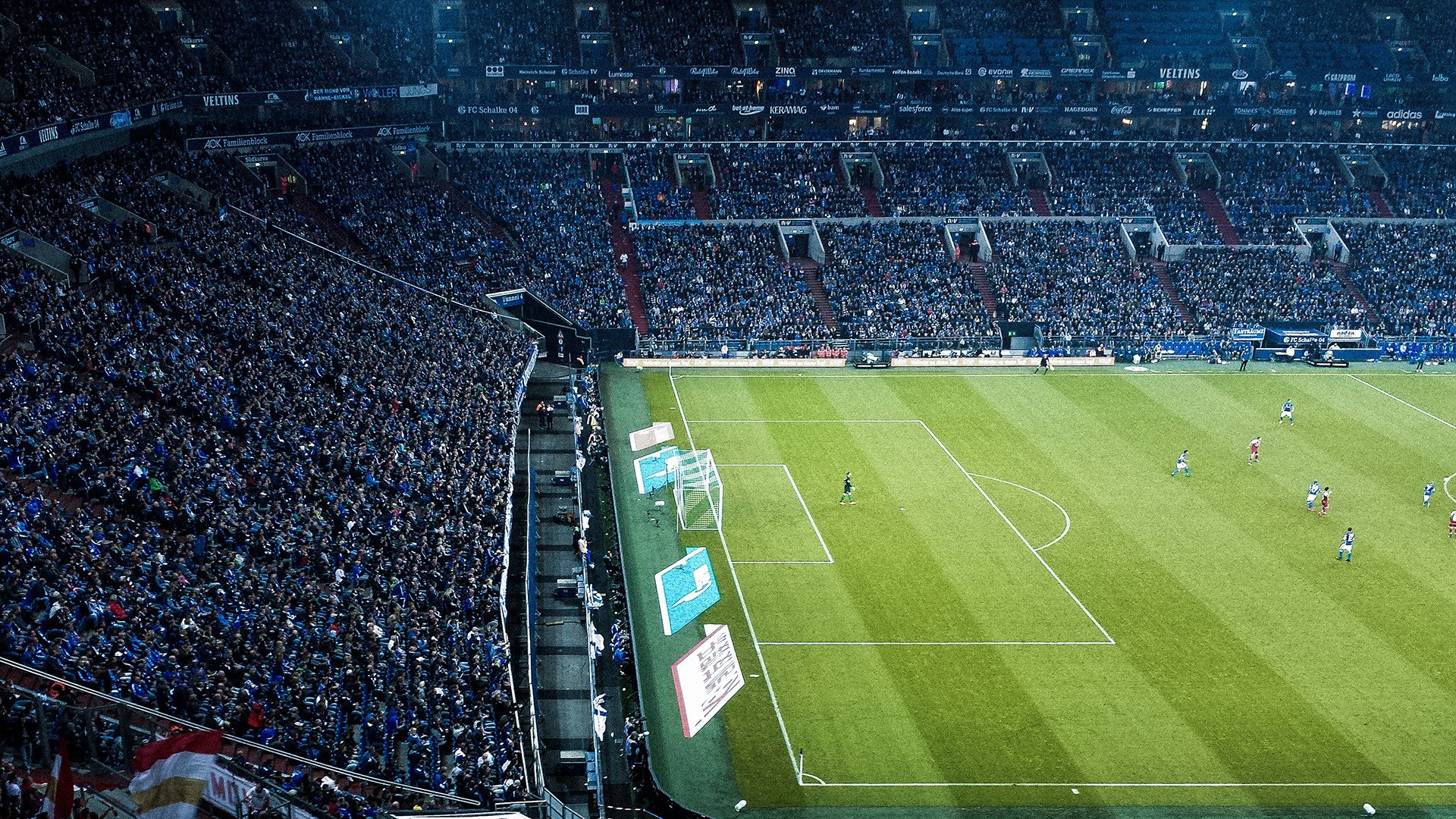 德甲争冠战，火箭横扫快船，体育世界里的不可能与必然